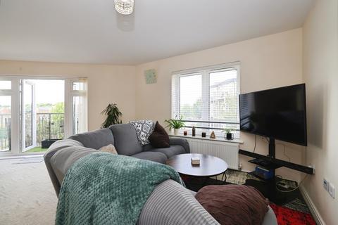 2 bedroom flat for sale, Halter Way, Andover