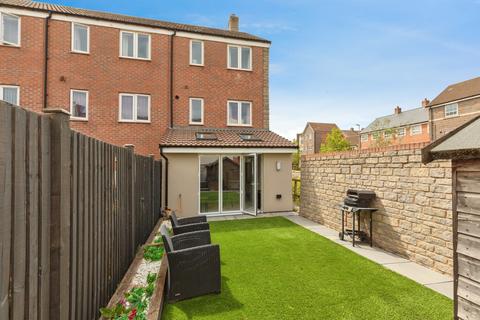 4 bedroom end of terrace house for sale, Honeysuckle Road, Emersons Green, Bristol