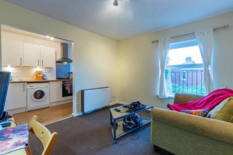 1 bedroom flat to rent, Waterloo Close, Cardiff CF23
