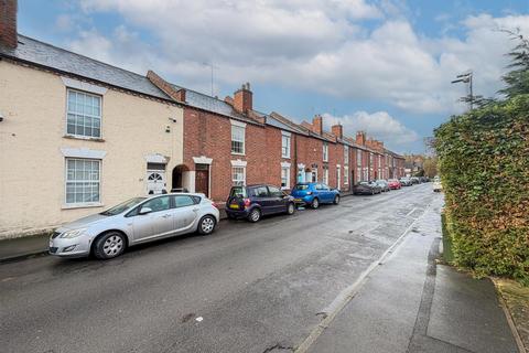 2 bedroom terraced house for sale, Hill Street, Warwick