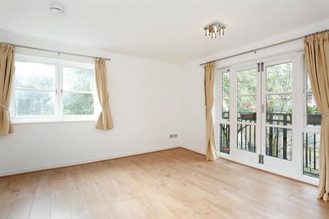 2 bedroom flat to rent, Hertford Lock House, Victoria Park, E3