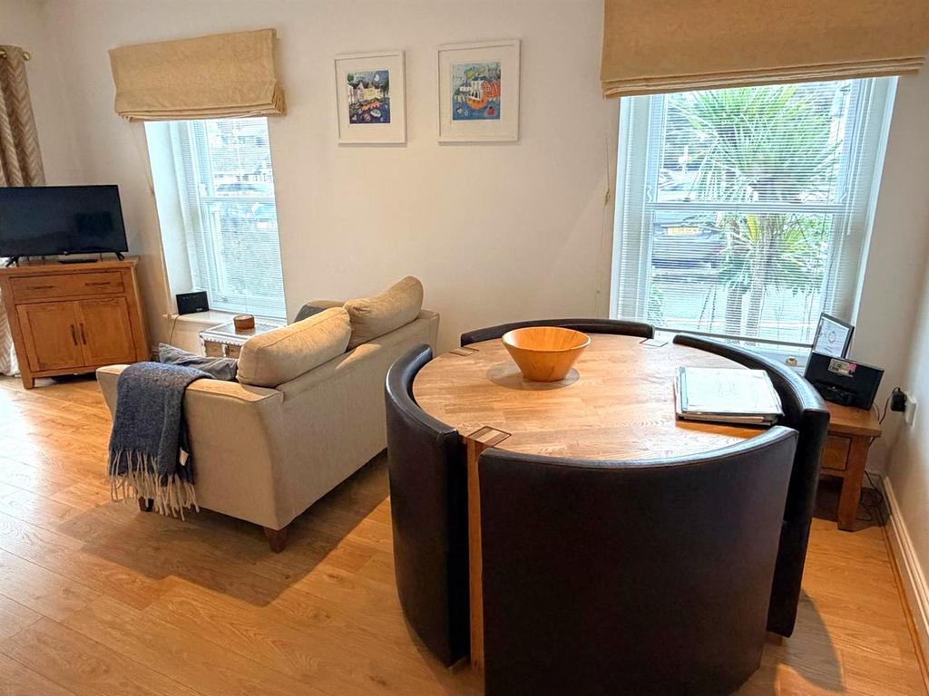 Dining area.jpg
