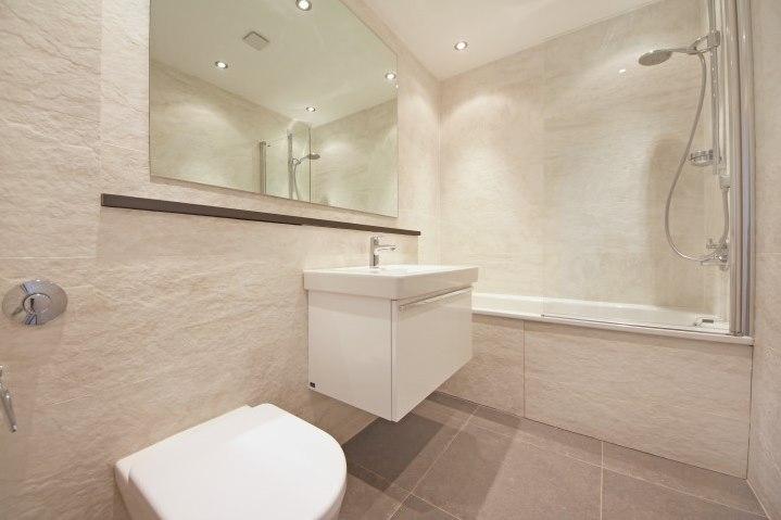 Bathroom 01
