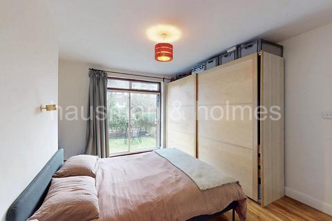 1 bedroom flat for sale, Llanvanor Road, NW2