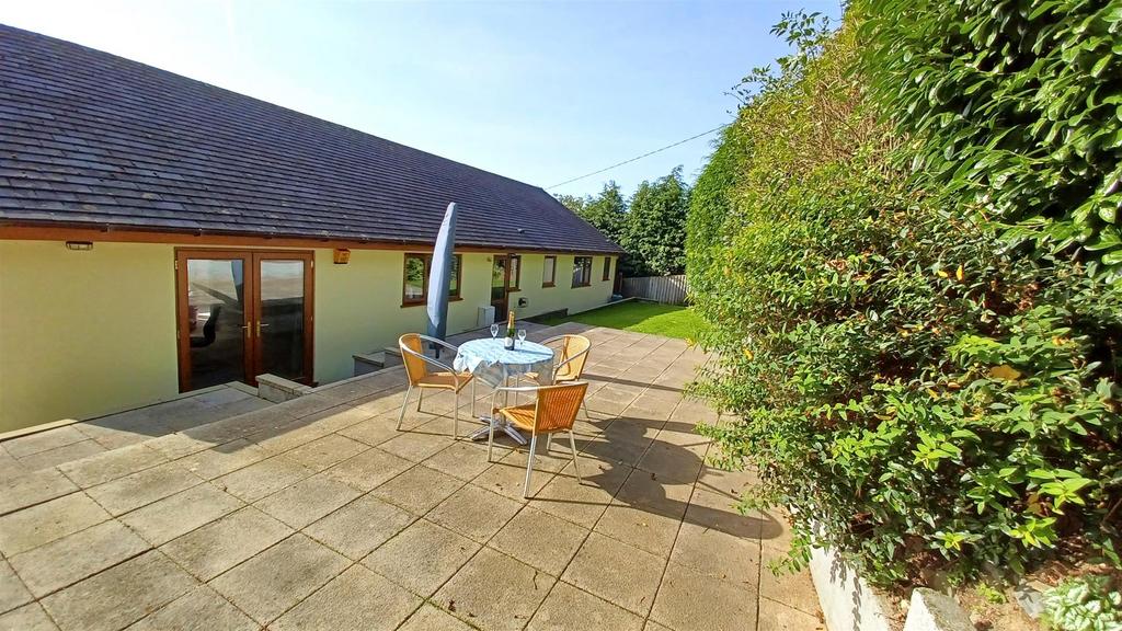 Back garden new.jpg