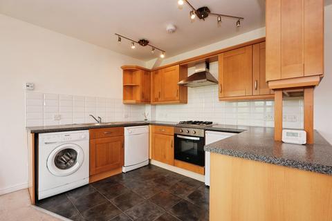 2 bedroom flat for sale, Halifax Road, Huddersfield