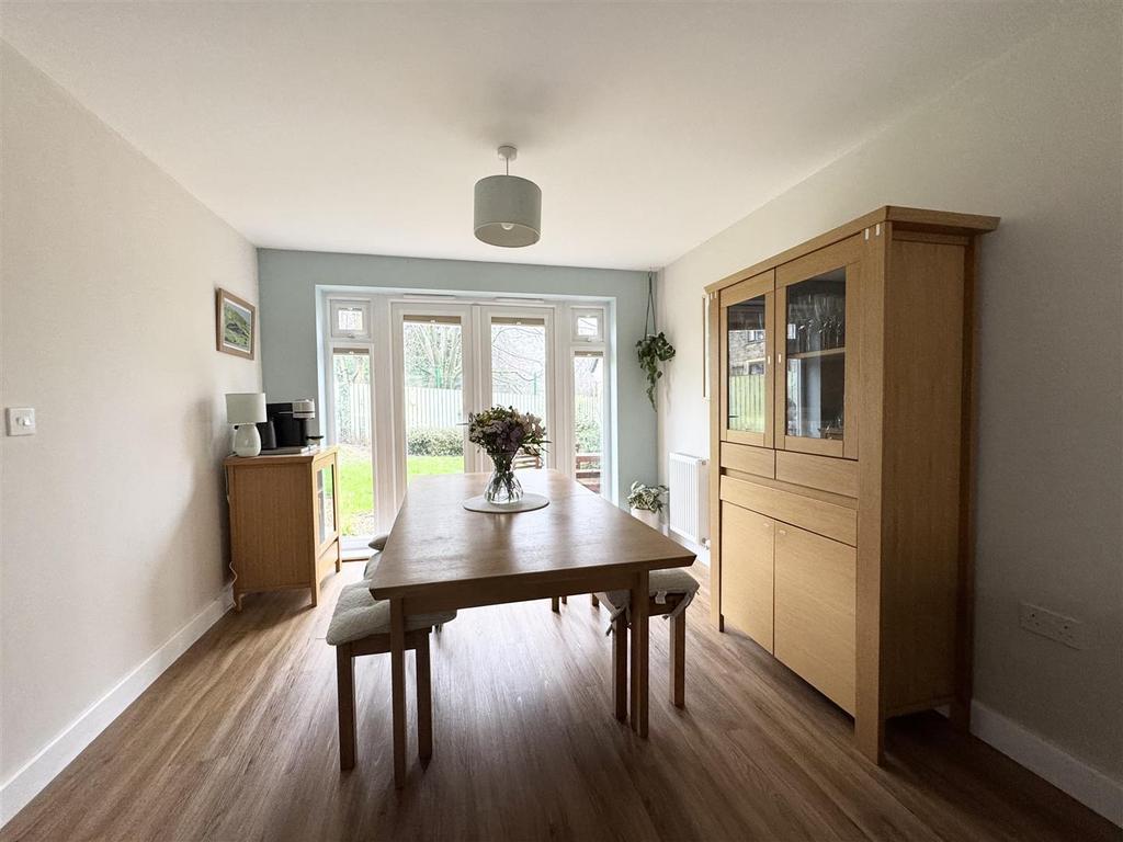 Living/dining room