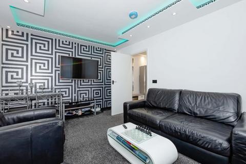 1 bedroom flat for sale, Kings Road, Brighton