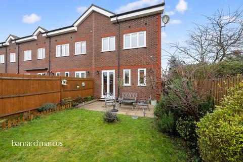 3 bedroom end of terrace house for sale, Hazon Way, Epsom