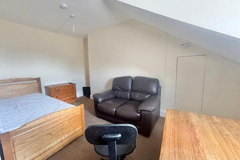 2 bedroom flat for sale, Kenilworth Road, St. Leonards-On-Sea