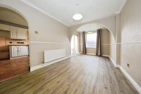 4 bedroom link detached house for sale, The Deansway, Kidderminster