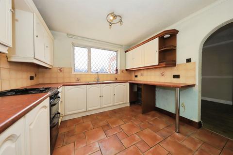 4 bedroom link detached house for sale, The Deansway, Kidderminster