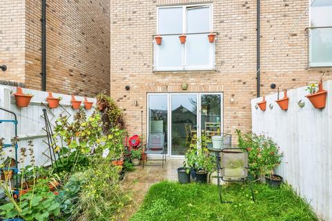 3 bedroom end of terrace house for sale, Sher Afzal Close, OXFORD