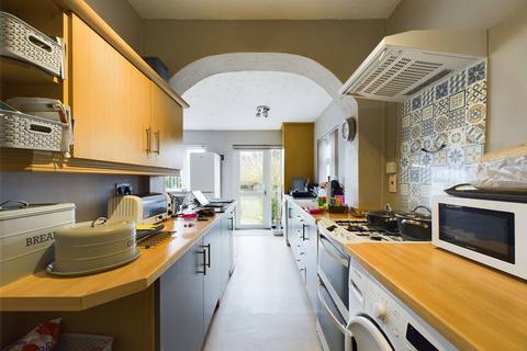 3 bedroom semi-detached house to rent, Gorseway, Romford RM7