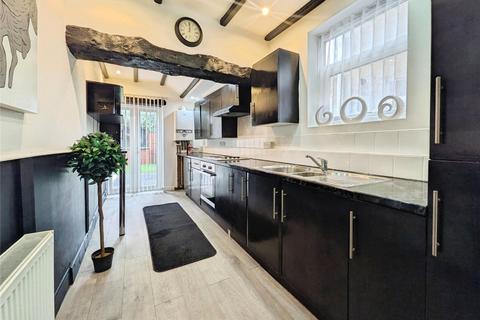 3 bedroom terraced house to rent, Portland Terrace, Kent ME12