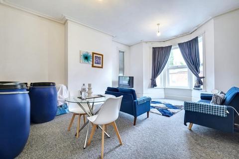 6 bedroom end of terrace house for sale, Middleborough Road, Coventry CV1