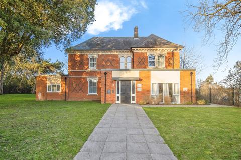 2 bedroom apartment for sale, Old Rectory Drive, COLCHESTER