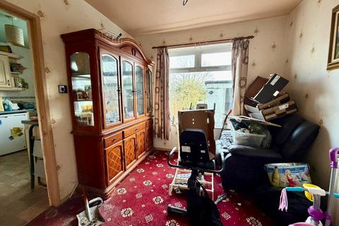 undefined, Saxton Place, Huddersfield
