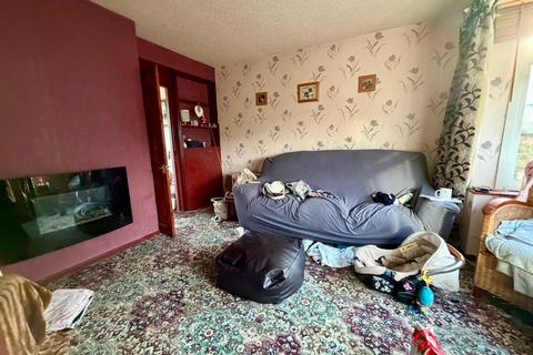 undefined, Saxton Place, Huddersfield