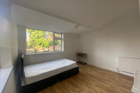 1 bedroom flat to rent, Earlham Grove, London E7