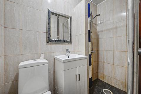 undefined, Roselands Avenue, Coventry CV2