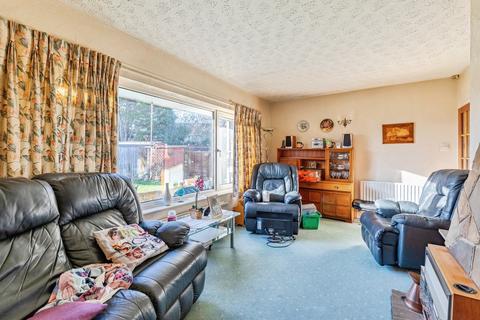 2 bedroom chalet for sale, Edwards Drive, Wellingborough