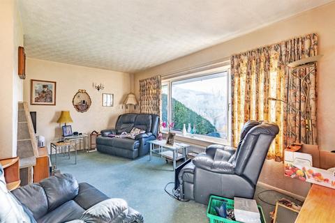 2 bedroom chalet for sale, Edwards Drive, Wellingborough