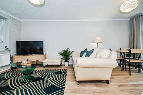 undefined, Carisbrooke Drive, WORTHING