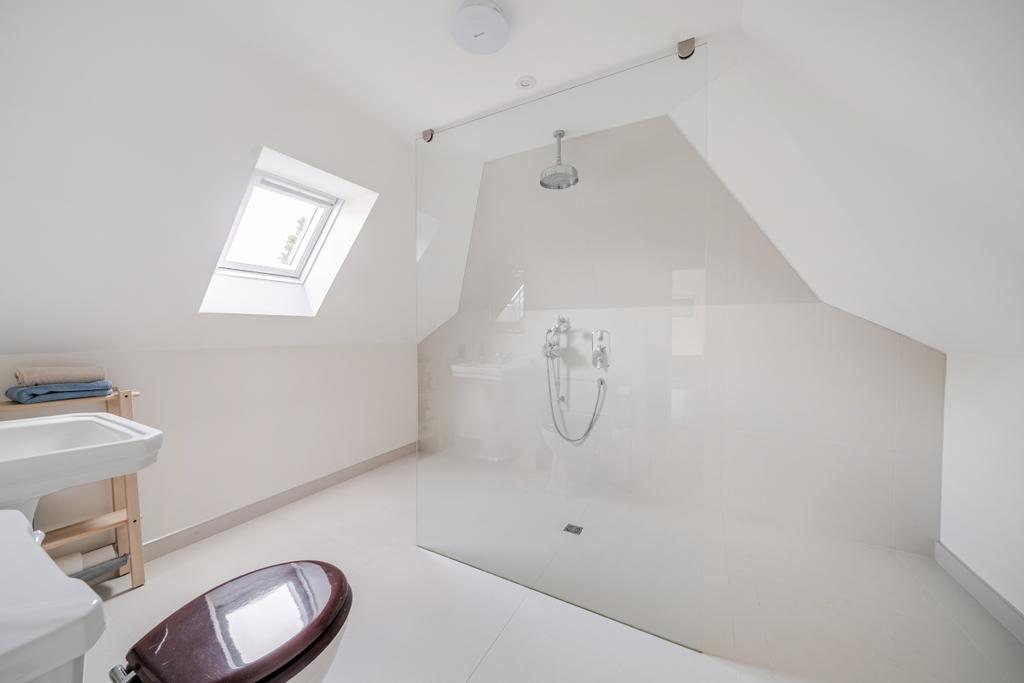 En Suite Shower room