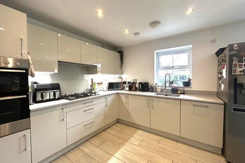 4 bedroom detached house for sale, Dering Corner, Biggleswade, SG18