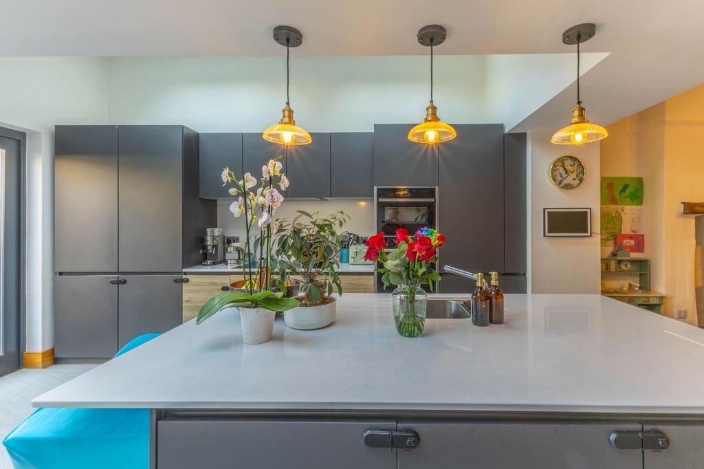 Kitchen / dining room