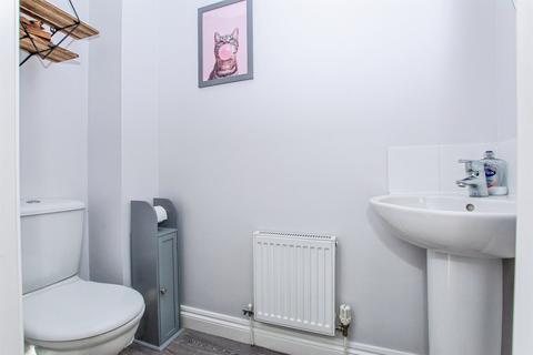 4 bedroom detached house for sale, Ashton Hall Drive, Boston