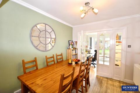 3 bedroom detached house for sale, Denmead Avenue, Wigston