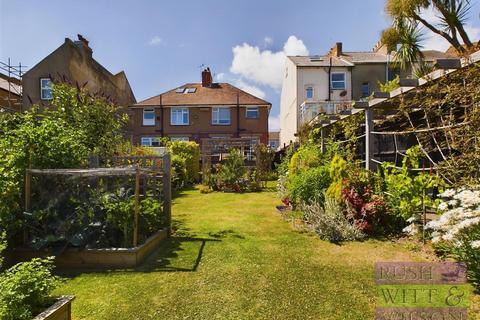 3 bedroom semi-detached house for sale, Athelstan Road, Hastings