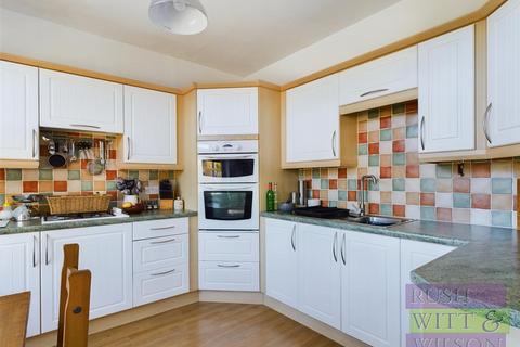 3 bedroom semi-detached house for sale, Athelstan Road, Hastings