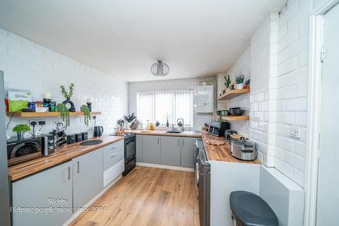 3 bedroom end of terrace house for sale, Wychbold Close, Willenhall WV12