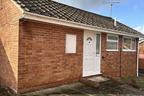 2 bedroom detached bungalow to rent, Queens Court, Ledbury HR8
