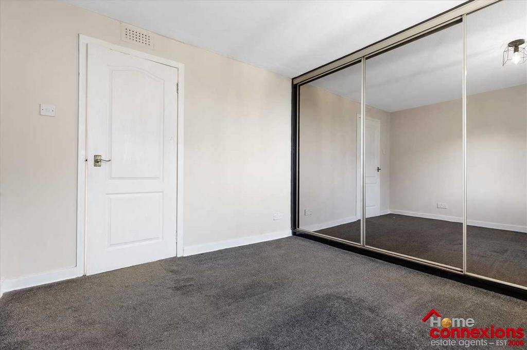 Bedroom One (2)