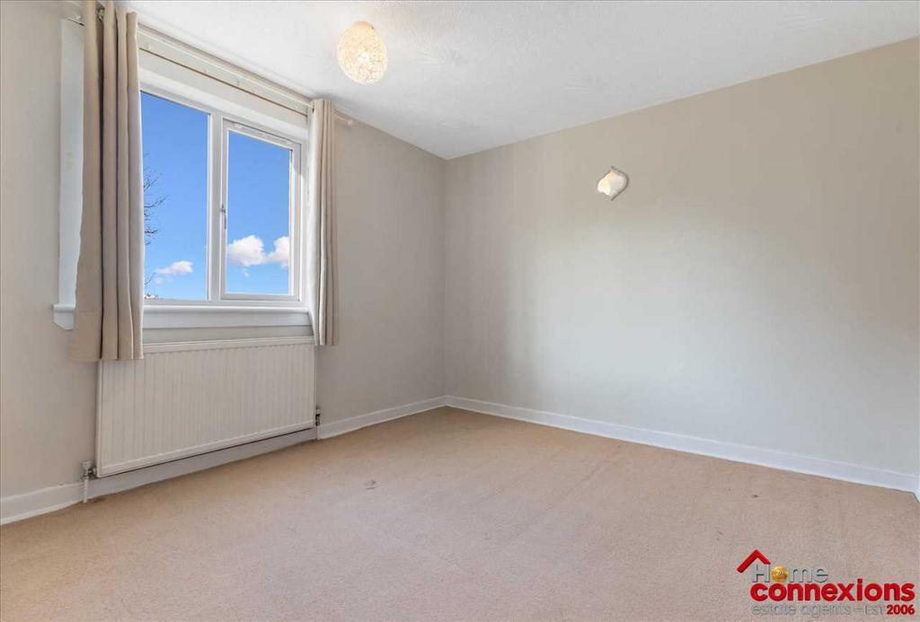 Bedroom Two (1)