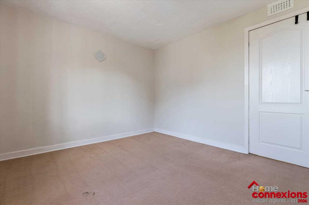 Bedroom Two (2)