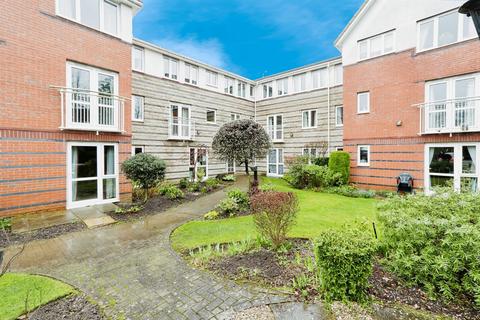 2 bedroom apartment for sale, St. Edmunds Court, Leeds