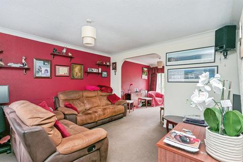 undefined, Gemini Close, Leighton Buzzard