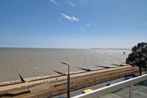 2 bedroom flat for sale, The Gables, Harwich