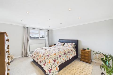 5 bedroom semi-detached house for sale, Orchard Road, Alresford