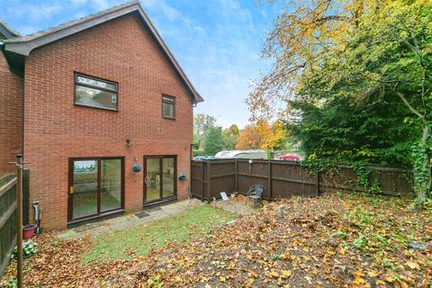 undefined, Bidston Road, Prenton