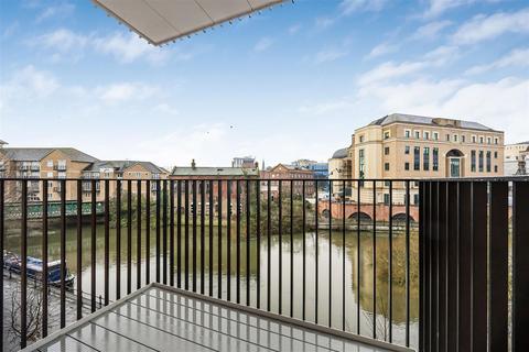 2 bedroom apartment for sale, Joseph Huntley Walk, Reading