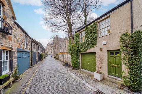 2 bedroom terraced house to rent, Circus Lane, Edinburgh