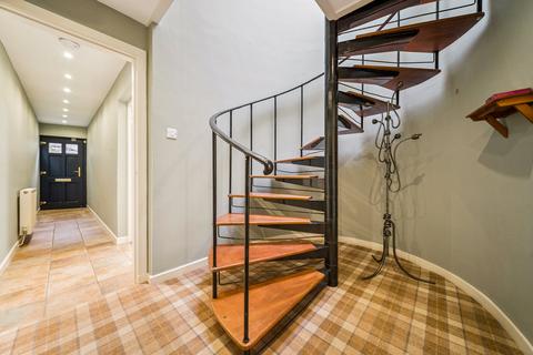 2 bedroom terraced house to rent, Circus Lane, Edinburgh