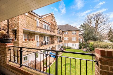 undefined, Holders Hill Road, Hendon NW4