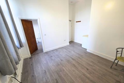 1 bedroom flat to rent, Napier Street, South Bank, Middlesbrough TS6